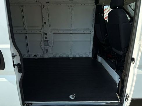 Used 2023 RAM ProMaster 2500 image 36