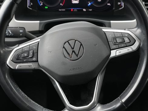 Used 2020 Volkswagen Atlas Cross Sport SEL AWD/4WD image 17