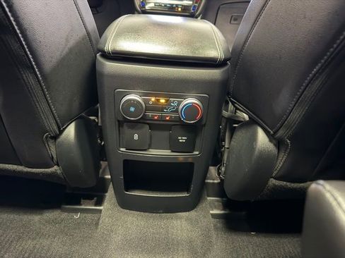Used 2021 Ford Explorer Limited w/ Hybrid Equipment Group 310A AWD/4WD image 39