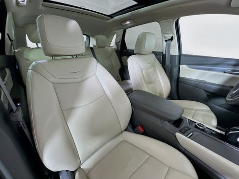 Used 2023 Cadillac XT5 Premium Luxury w/ Technology Package image 29