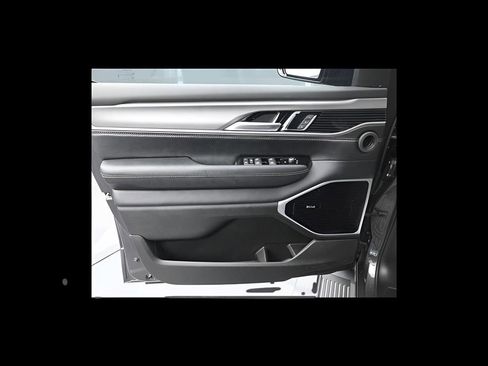 New 2025 Jeep Wagoneer Series III w/ Premium Group I image 10