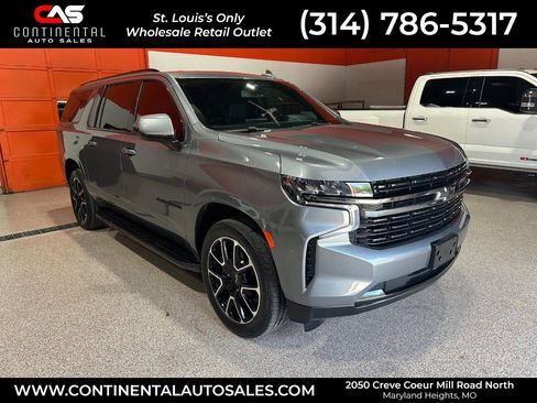 Used 2021 Chevrolet Suburban RST image 1