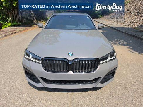 Used 2022 BMW 530i xDrive w/ M Sport Package AWD/4WD image 2