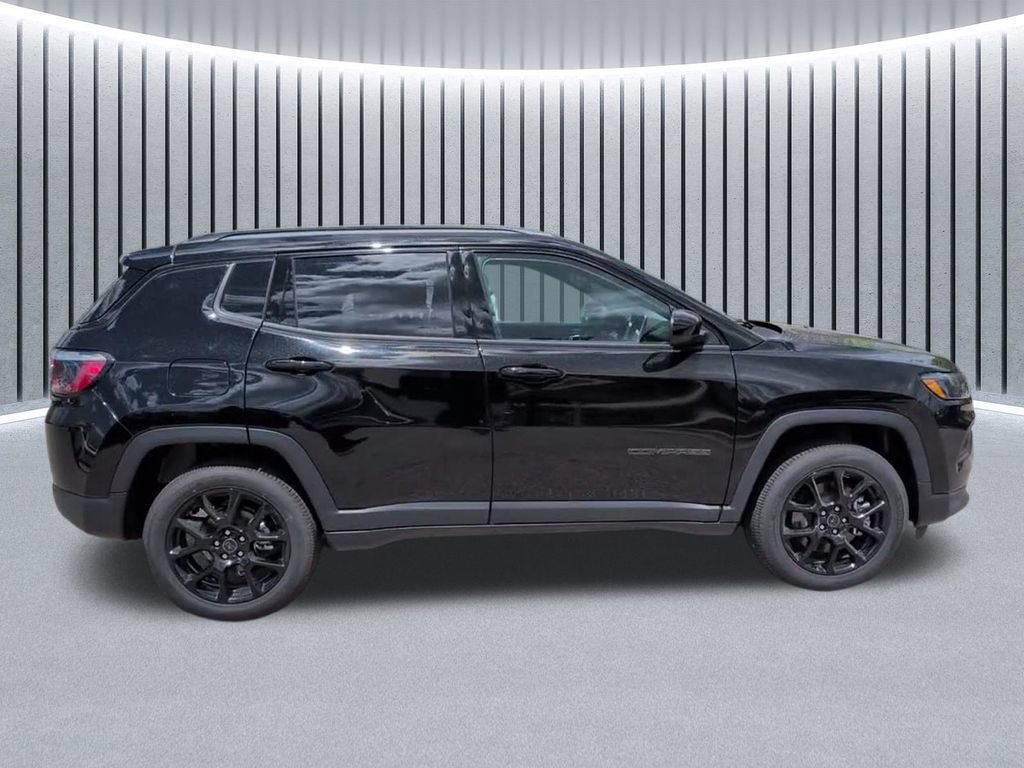 New 2026 Jeep Compass Latitude AWD/4WD image 2