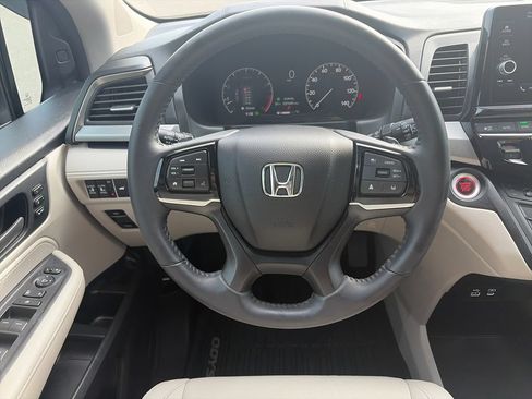 Used 2025 Honda Odyssey EX-L image 15
