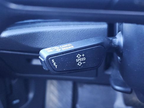 Used 2022 Audi Q3 2.0T Premium w/ Convenience Package image 31