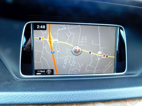 Used 2016 Mercedes-Benz E 350 4MATIC Sedan image 27