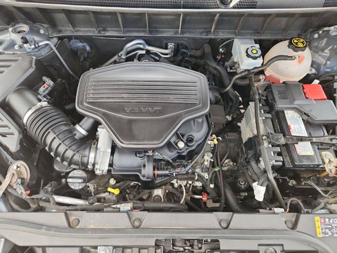 Used 2019 GMC Acadia Denali w/ Technology Package FWD image 31