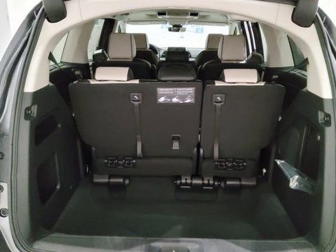 Used 2025 Honda Odyssey Elite image 18