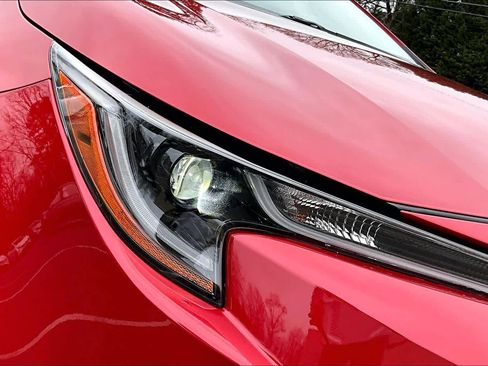 Used 2021 Toyota Corolla LE image 27