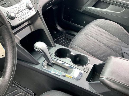 Used 2015 Chevrolet Equinox LS image 15