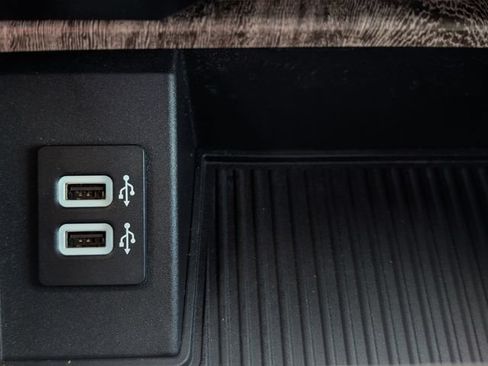 Used 2019 Ford F250 Lariat w/ Lariat Ultimate Package AWD/4WD image 19