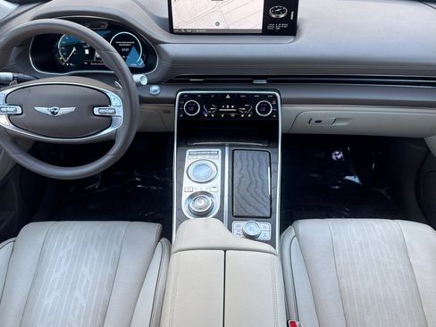 Used 2022 Genesis GV80 2.5T w/ Prestige Package 04 AWD/4WD image 13