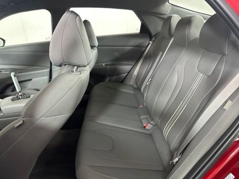 Certified 2024 Hyundai Elantra SEL image 23