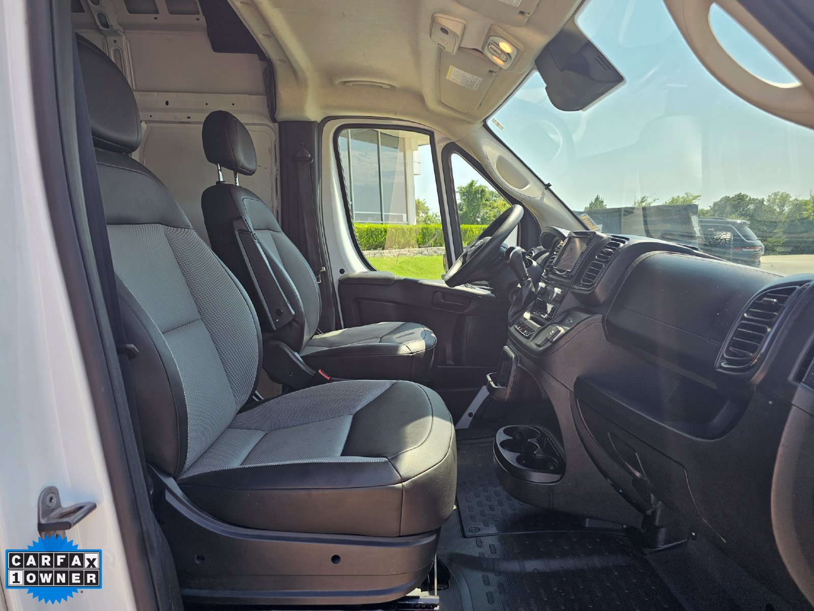 Used 2025 RAM ProMaster 2500 w/ Convenience Group FWD image 23