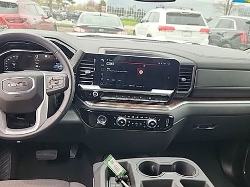 Used 2023 GMC Sierra 1500 Elevation AWD/4WD image 3