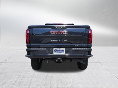 New 2025 GMC Sierra 2500 Denali w/ Denali Reserve Package image 4