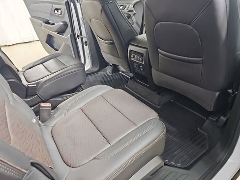 Certified 2023 Chevrolet Traverse High Country AWD/4WD image 14