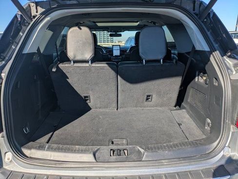 Used 2023 Ford Explorer Limited w/ Limited Technology Package image 10