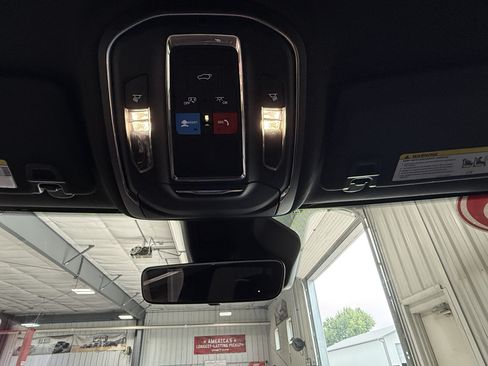 Used 2025 Jeep Grand Cherokee L Laredo w/ Luxury Tech Group I AWD/4WD image 22