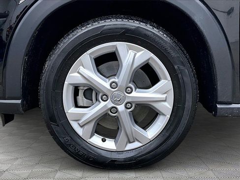 Used 2025 Honda HR-V LX image 9