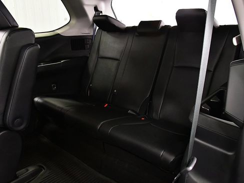 Used 2025 Toyota Grand Highlander AWD Hybrid image 31