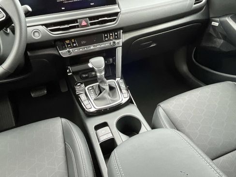 New 2026 Kia Seltos SX w/ SX Sunroof Package image 18