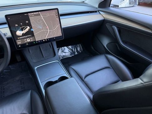 Used 2021 Tesla Model 3 Standard Range Plus RWD image 42