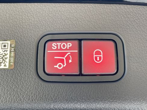 New 2026 Mercedes-Benz GLC 43 AMG 4MATIC image 12