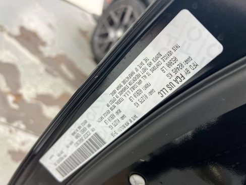 Used 2016 Dodge Challenger R/T Scat Pack RWD image 27