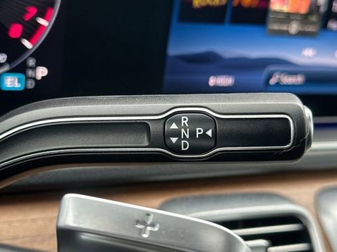 Used 2024 Mercedes-Benz GLE 450e 4MATIC image 22