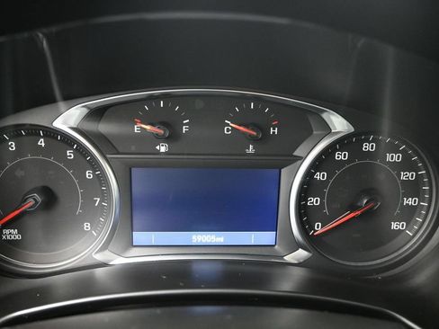 Used 2022 Chevrolet Equinox RS w/ RS Leather Package FWD image 10