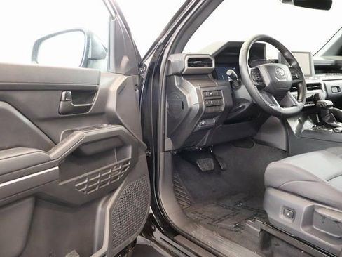 New 2025 Toyota Tacoma SR5 image 7