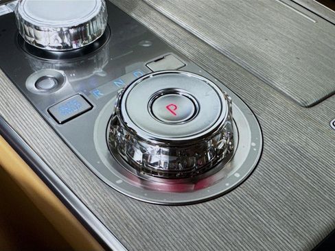 New 2026 Genesis G80 2.5T Advanced image 18