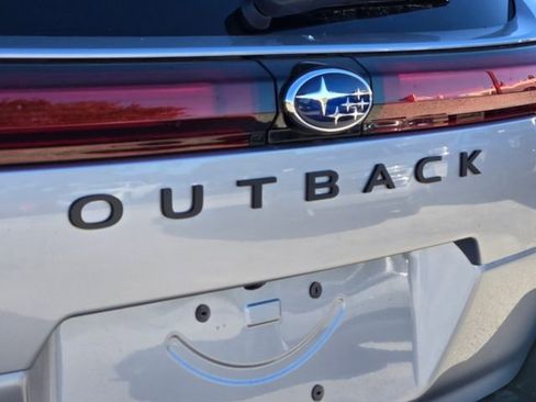 New 2026 Subaru Outback Limited AWD/4WD image 9