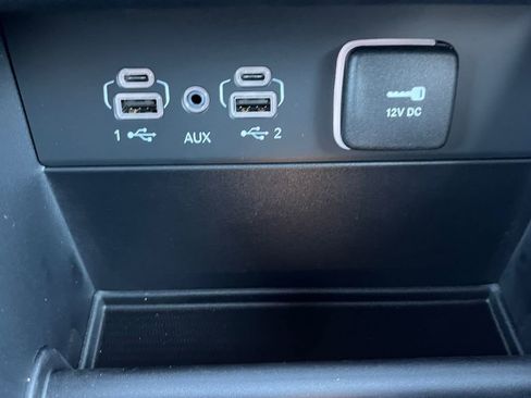 New 2025 Jeep Grand Cherokee Laredo image 6