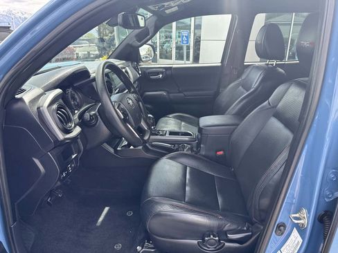 Used 2018 Toyota Tacoma TRD Pro AWD/4WD image 18