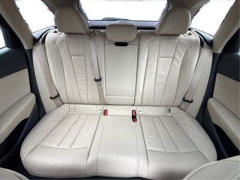 Used 2019 Audi A4 2.0T allroad Premium AWD/4WD image 16