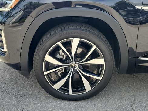 Certified 2024 Volkswagen Atlas SEL Premium R-Line AWD/4WD image 12