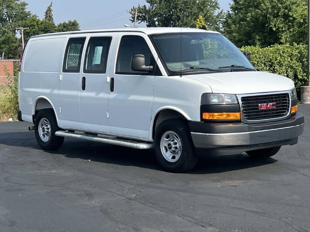 Used 2025 GMC Savana 2500 w/ Driver Convenience Package RWD image 7