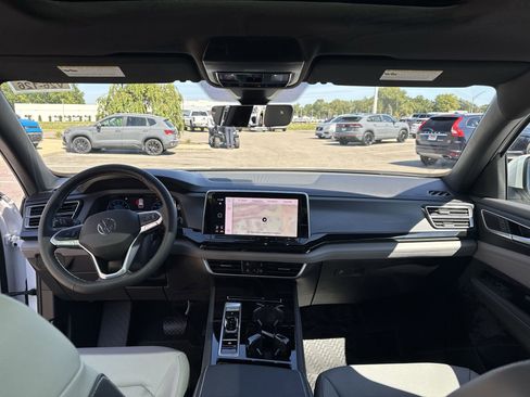 New 2026 Volkswagen Atlas Cross Sport SEL image 21