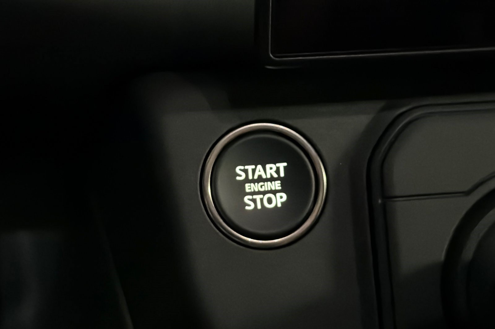 New 2026 Land Rover Defender 110 S AWD/4WD image 16