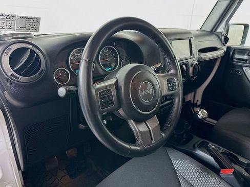 Used 2016 Jeep Wrangler Unlimited Sport image 10