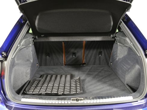 Certified 2025 Audi Q3 2.0T Premium w/ Convenience Package image 25