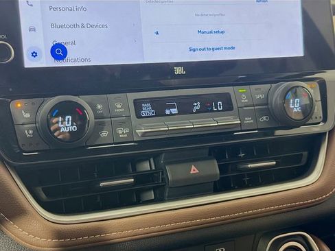 Used 2024 Toyota Grand Highlander image 23