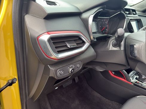 Used 2023 Chevrolet TrailBlazer RS w/ Convenience Package AWD/4WD image 15