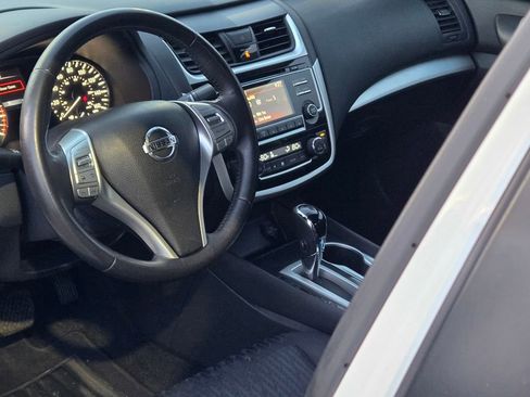 Used 2018 Nissan Altima 2.5 SV image 28