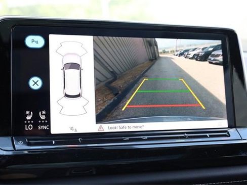 New 2026 Volkswagen Atlas Cross Sport SE image 14