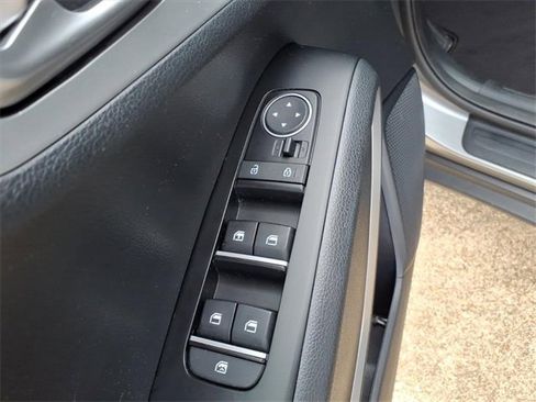 Used 2024 Kia Soul LX w/ Option Group 015 image 22