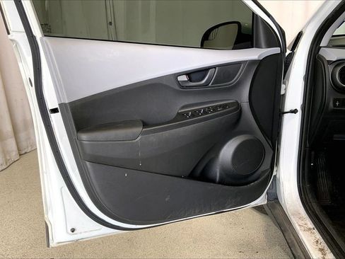 Used 2019 Hyundai Kona SE FWD image 21